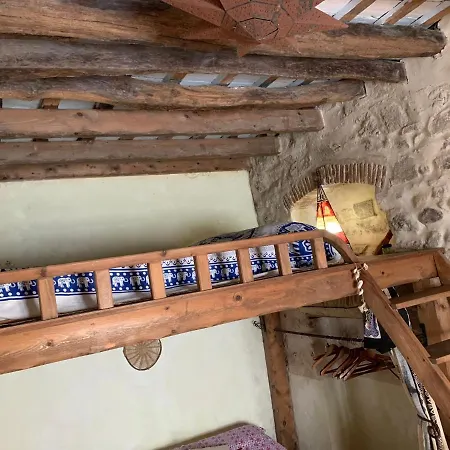 La Casita De La Muralla * تريفة